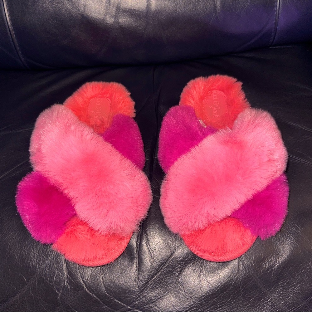 Girls Cat & Jack colorful Slippers Kids Size 13/1 Used